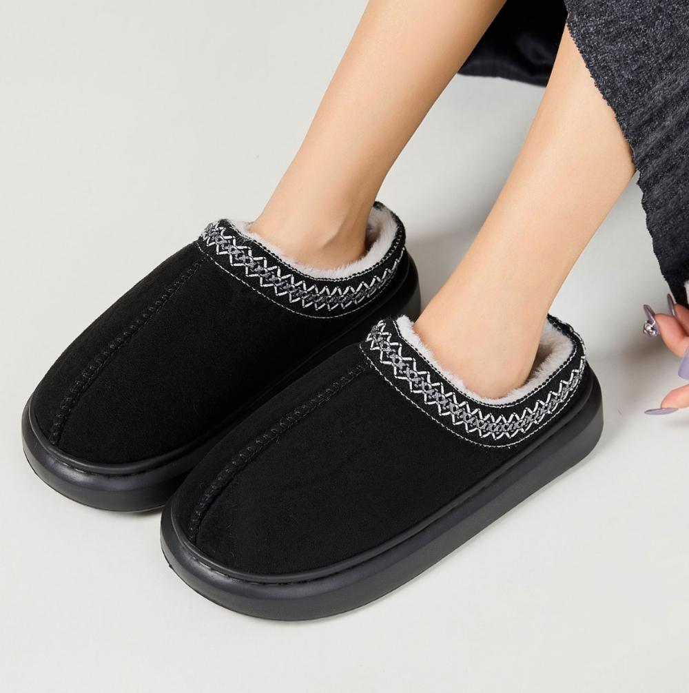 Embroidered Vegan Fur Faux Suede Platform Slippers Slip-On House Shoes Clogs